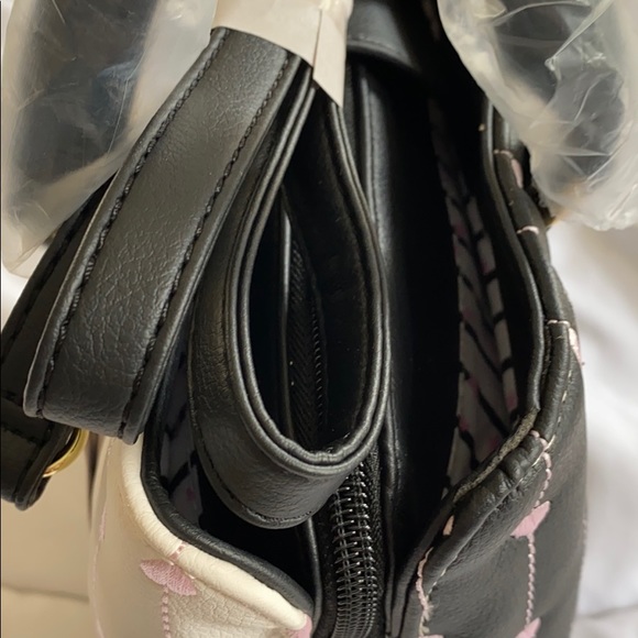 NWT Betsy Johnson Satchel Purse - Picture 5 of 7